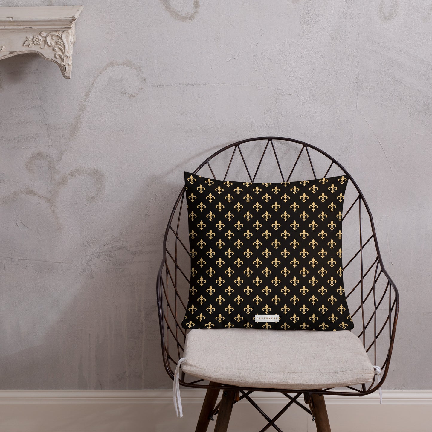 'Gold Fleur-de-lis' Cushion