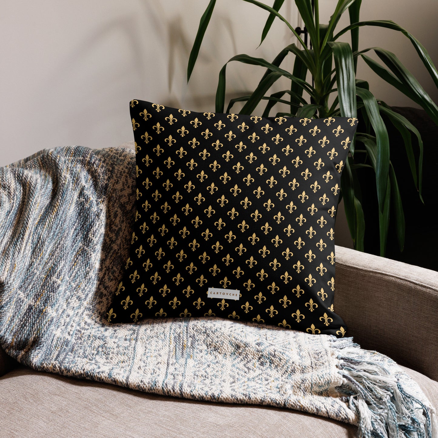 'Gold Fleur-de-lis' Cushion