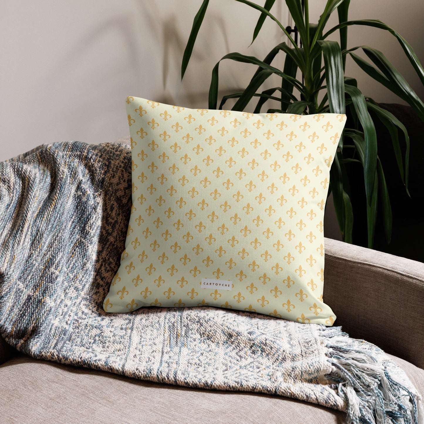 'Gold Fleur-de-lis' Cushion (Beige)